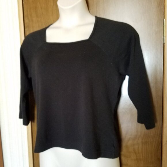 TWO black women's tops Size 0X-1X - Picture 2 of 6